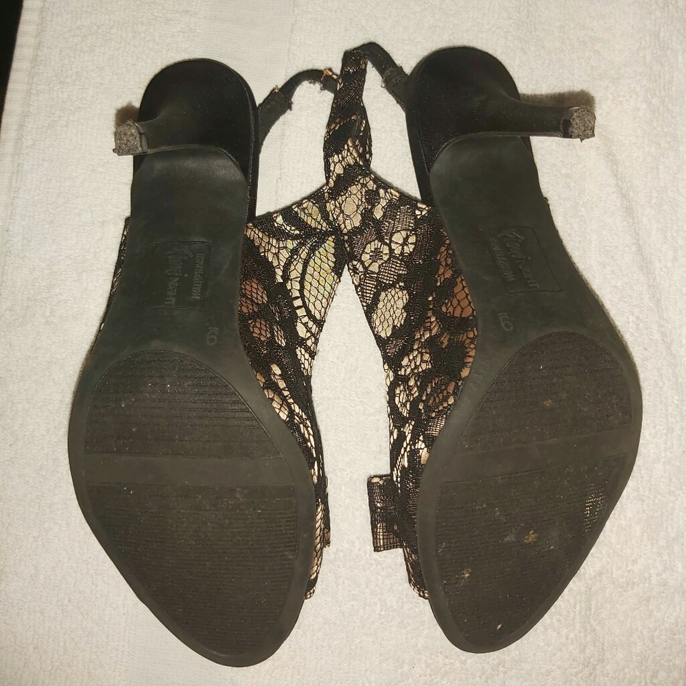 Classy heels - Picture 3 of 3